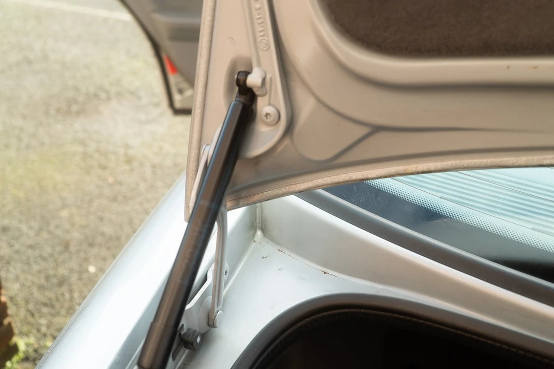1998 BMW E39 5 Series - Image 29 of 30