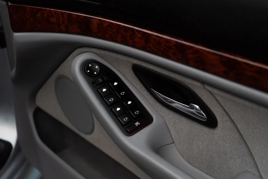 1998 BMW E39 5 Series - Image 20 of 30
