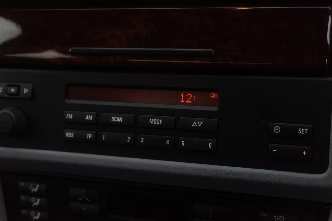 1998 BMW E39 5 Series - Image 26 of 30