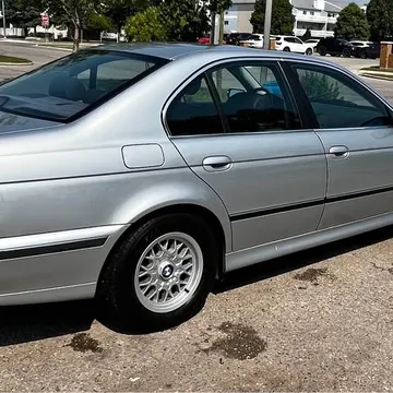 1998 BMW 528iA