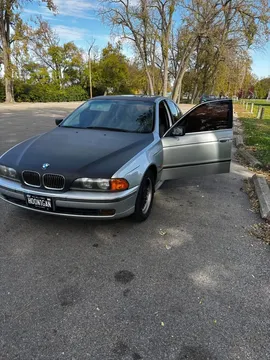 1998 BMW 540i