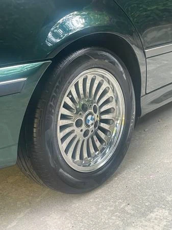 1998 BMW E39 540i - Image 4 of 4