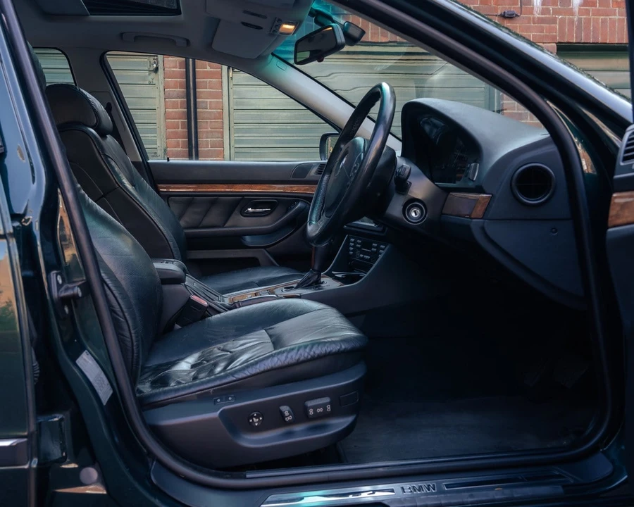 1998 BMW E39 540i - Image 18 of 30