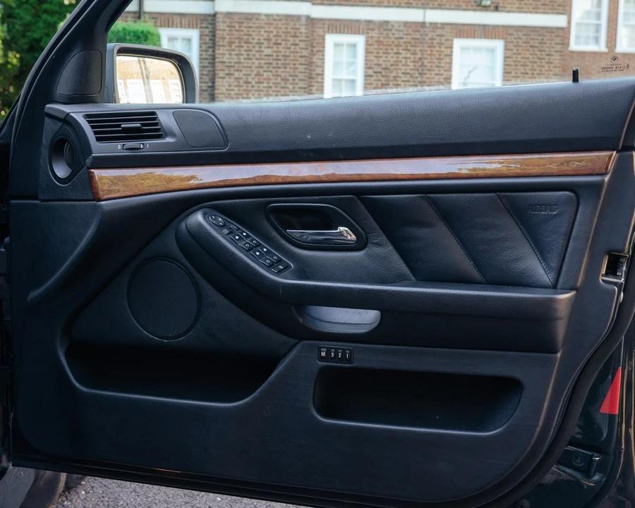 1998 BMW E39 540i - Image 20 of 30