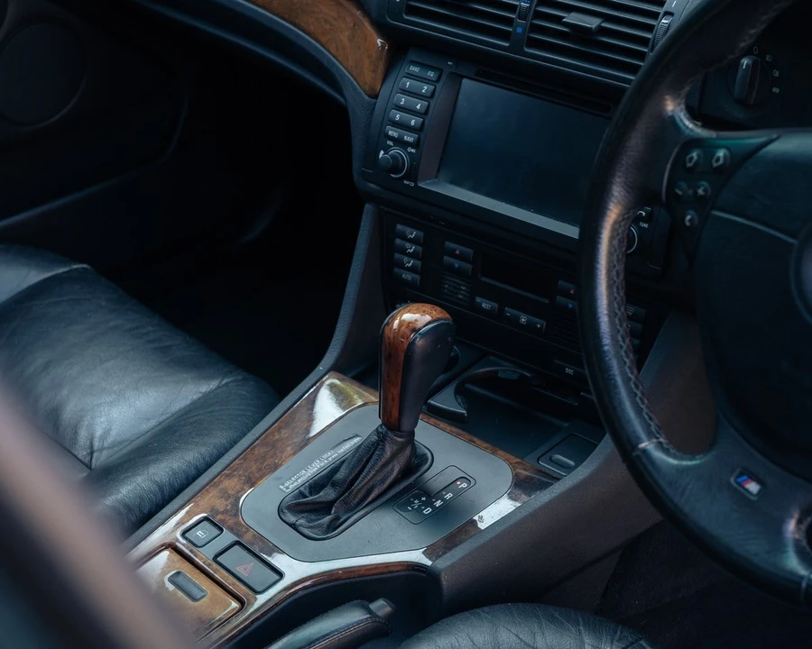 1998 BMW E39 540i - Image 19 of 30