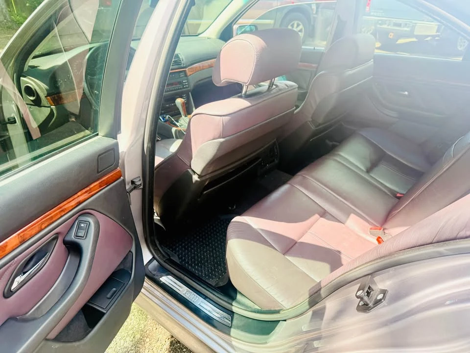 1998 BMW E39 540i - Image 10 of 16