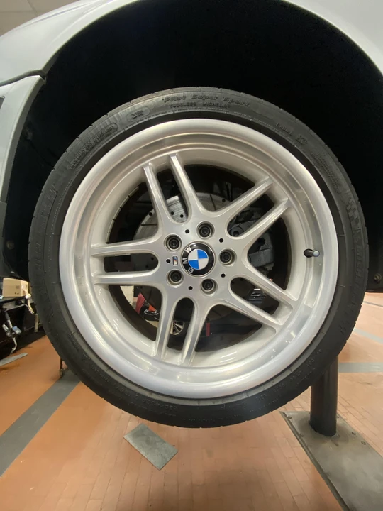 1998 BMW E39 540i - Image 20 of 31