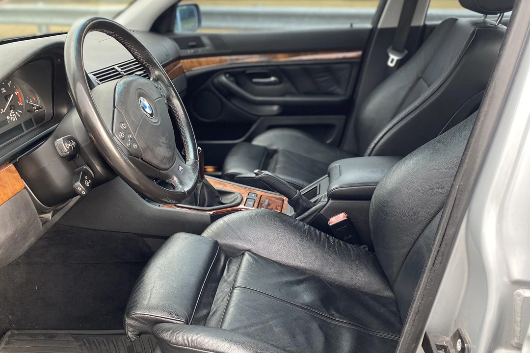 1998 BMW E39 540i - Image 29 of 31