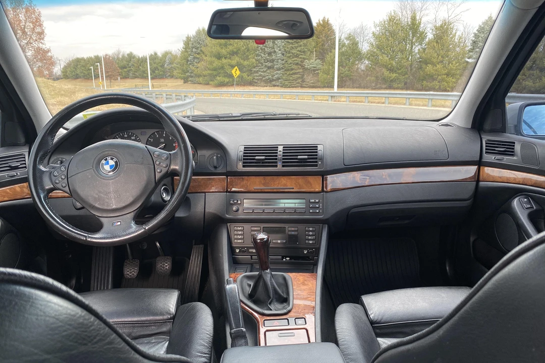 1998 BMW E39 540i - Image 28 of 31