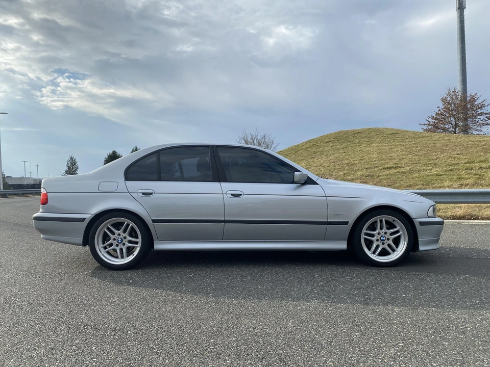 1998 BMW E39 540i - Image 9 of 31