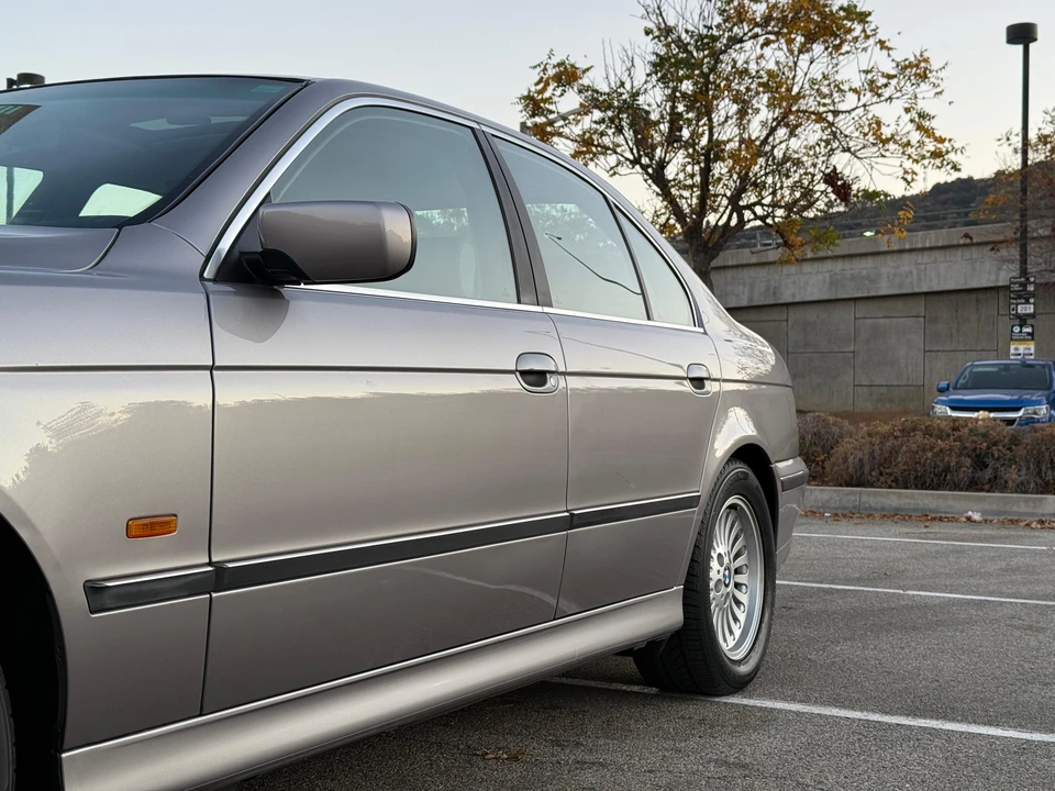 1998 BMW E39 540i - Image 17 of 31