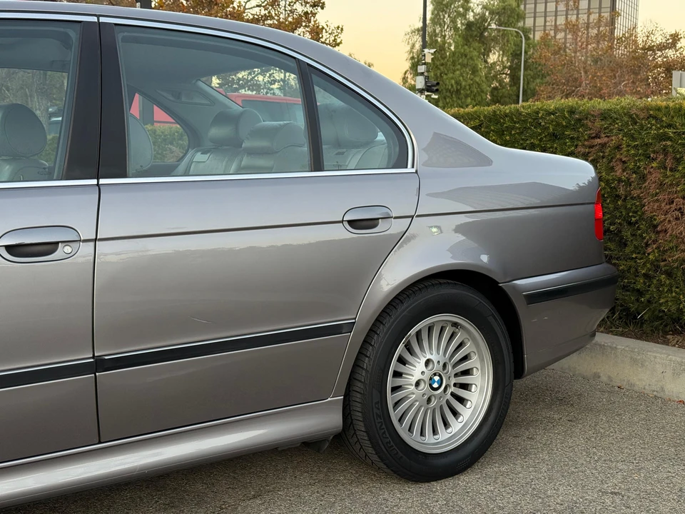 1998 BMW E39 540i - Image 19 of 31