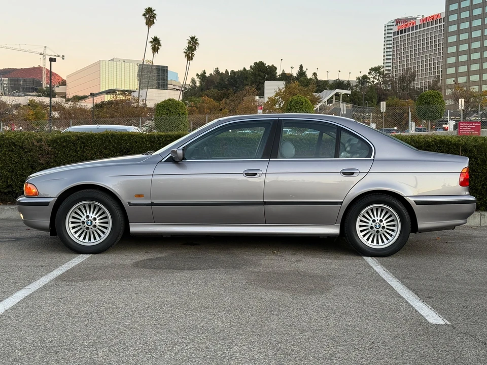 1998 BMW E39 540i - Image 7 of 31