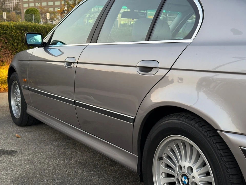 1998 BMW E39 540i - Image 24 of 31