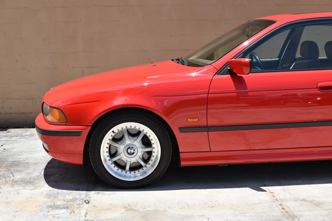 1998 BMW E39 540i - Image 10 of 31