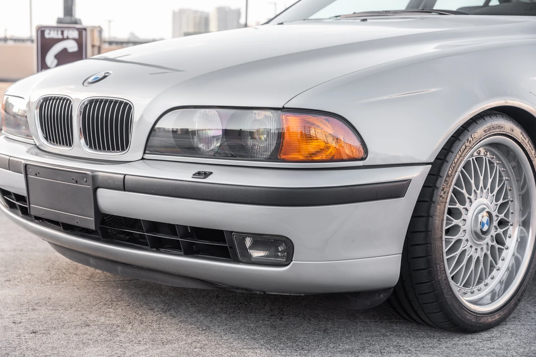 1998 BMW E39 540i - Image 17 of 31