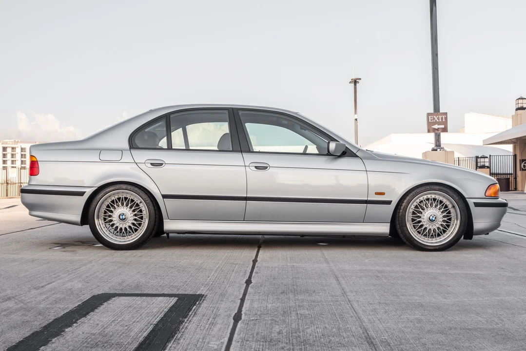 1998 BMW E39 540i - Image 6 of 31