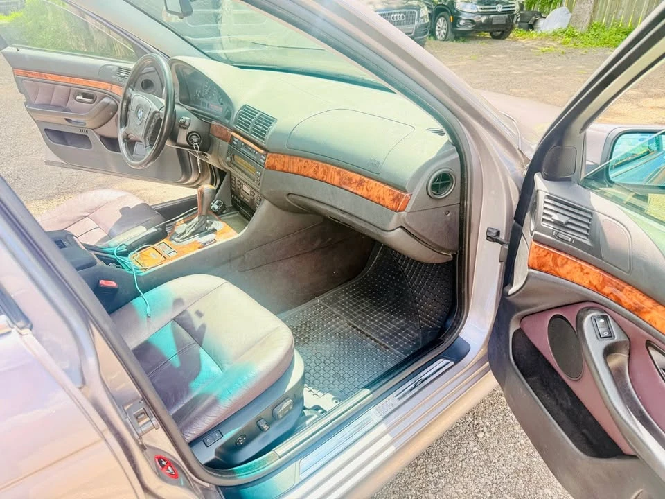 1998 BMW E39 540i - Image 12 of 16