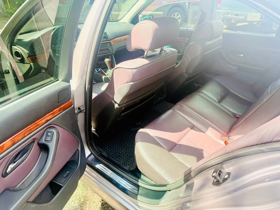 1998 BMW E39 540i - Image 10 of 16