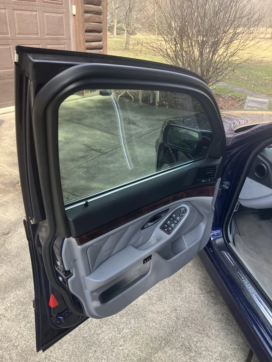 1998 BMW E39 540i - Image 21 of 31