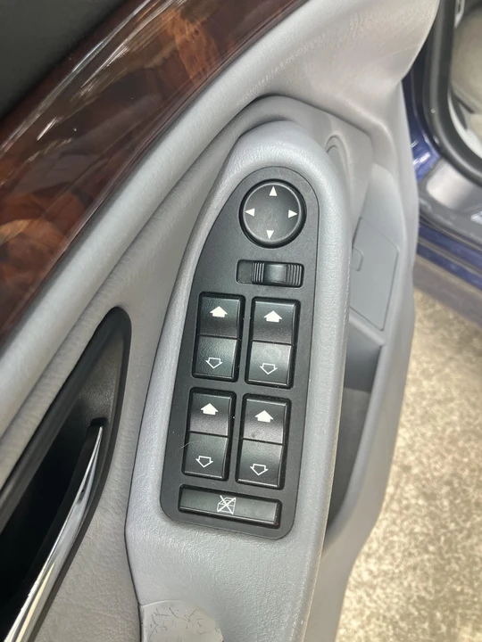 1998 BMW E39 540i - Image 22 of 31