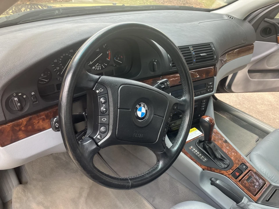 1998 BMW E39 540i - Image 27 of 31