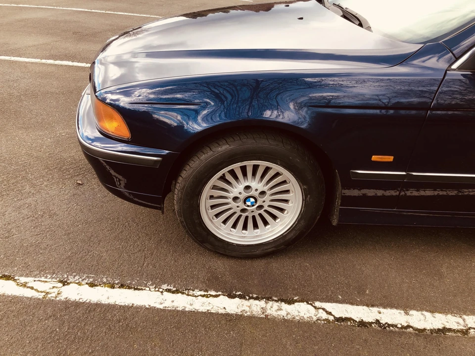 1998 BMW E39 540i - Image 18 of 31