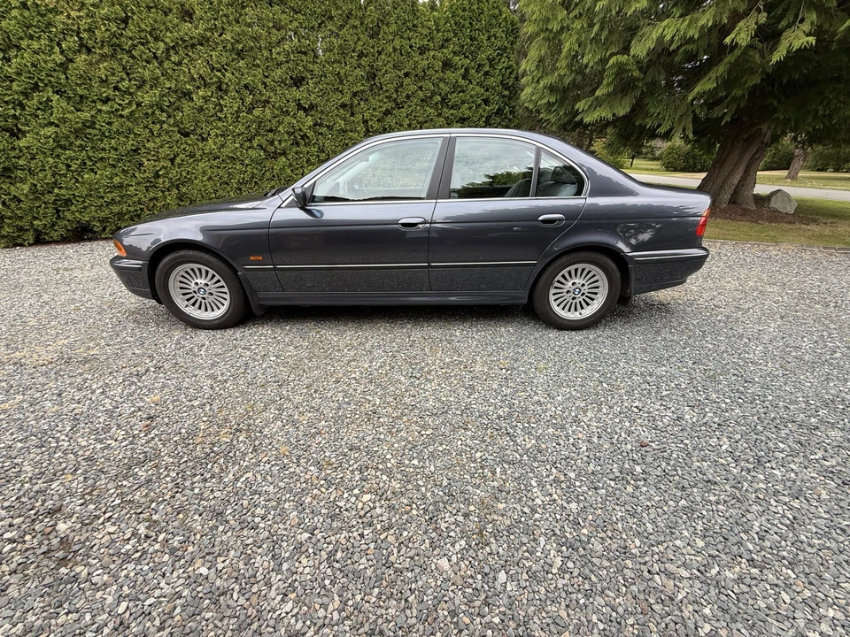 1998 BMW E39 540i - Image 2 of 31