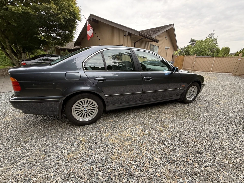 1998 BMW E39 540i - Image 9 of 31