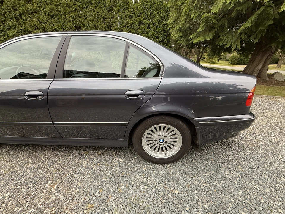 1998 BMW E39 540i - Image 26 of 31