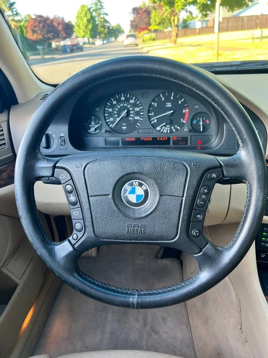 1998 BMW E39 540i - Image 11 of 23