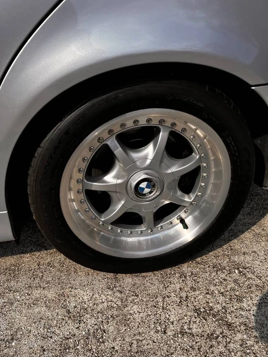1998 BMW E39 540i - Image 8 of 10