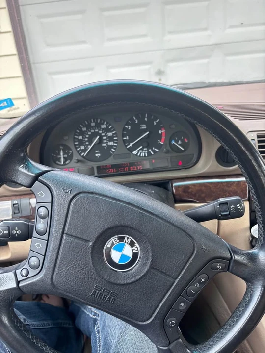 1998 BMW E38 7 Series - Image 2 of 10