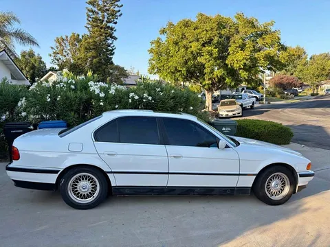 1998 BMW 7 Series 740i Sedan 4D