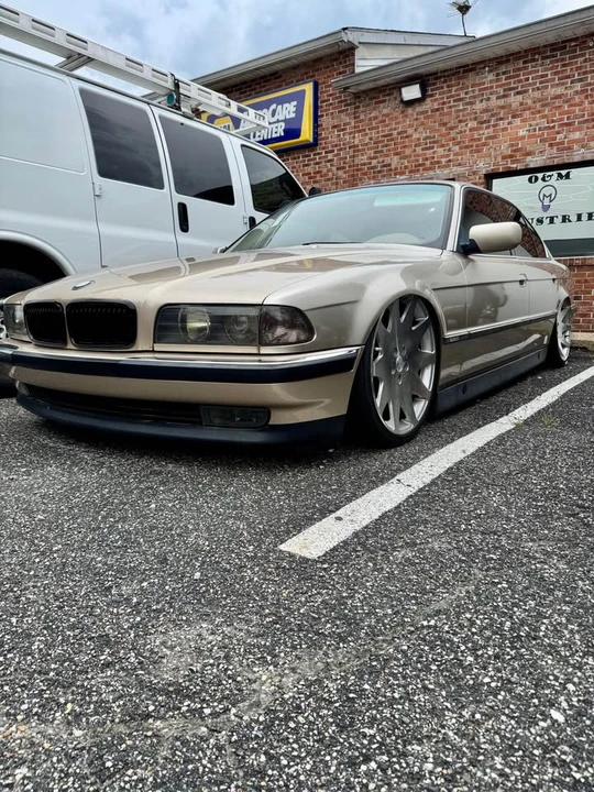1998 BMW E38 7 Series - Image 5 of 10