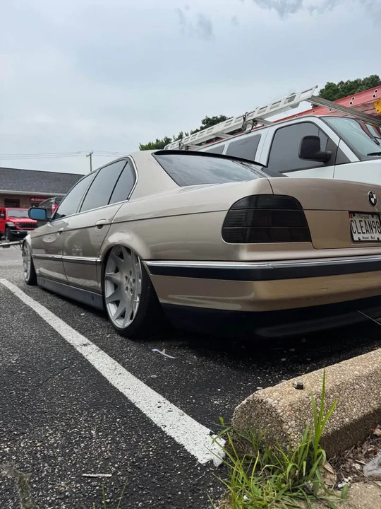 1998 BMW E38 7 Series - Image 6 of 10