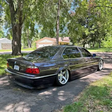 1998 BMW 740iL