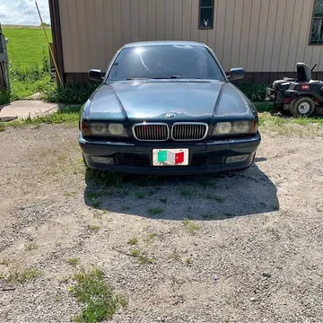 1998 BMW 7 Series 740iL Sedan 4D