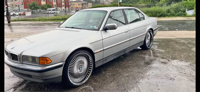 1998 BMW 7 Series 740iL Sedan 4D
