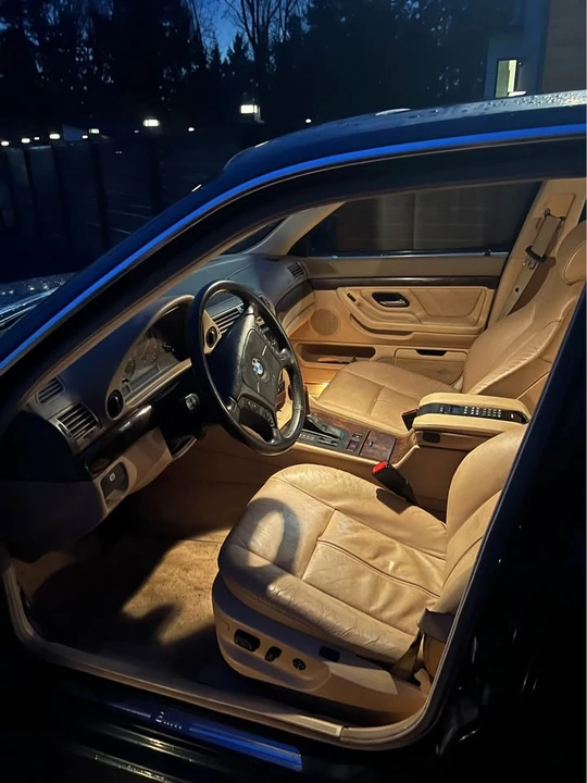 1998 BMW E38 7 Series - Image 3 of 4
