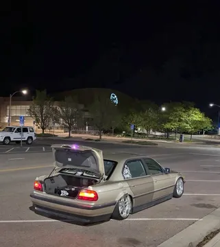 1998 BMW 7 Series 740iL Sedan 4D