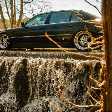 1998 BMW 750Li
