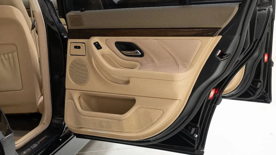 1998 BMW E38 7 Series - Image 18 of 20