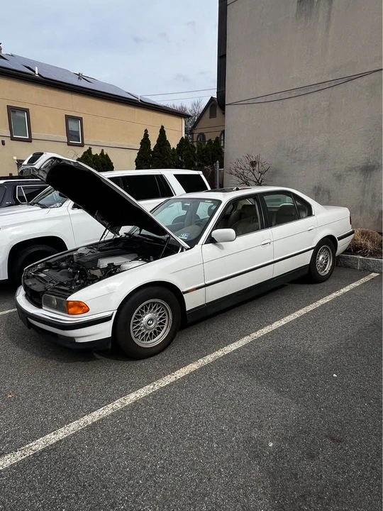 1998 BMW E38 7 Series - Image 2 of 9