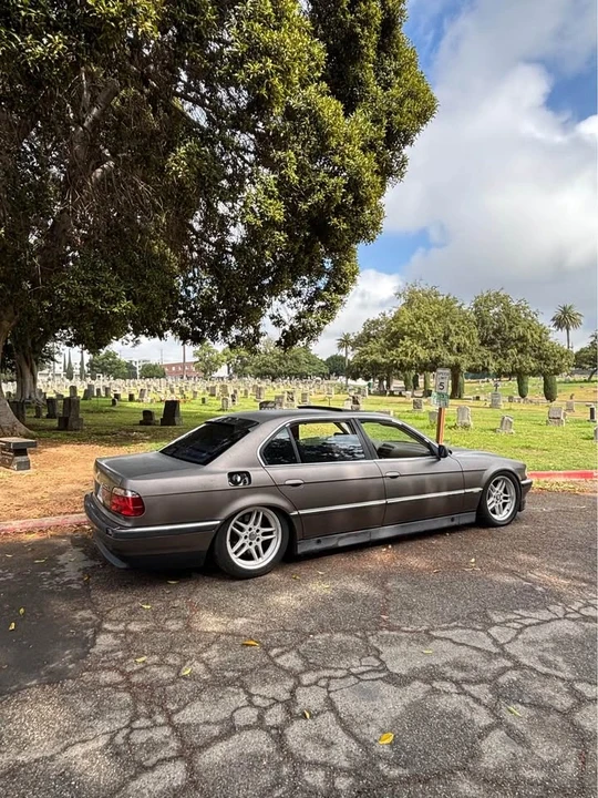 1998 BMW E38 7 Series - Image 3 of 4