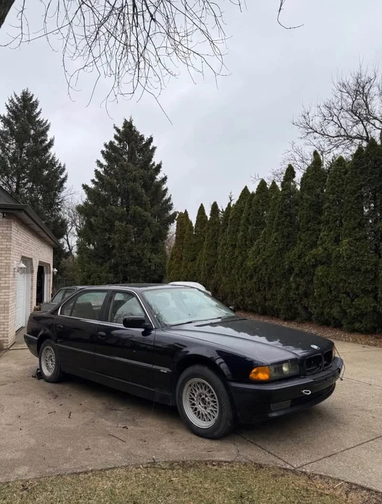 1998 BMW E38 7 Series - Image 2 of 3