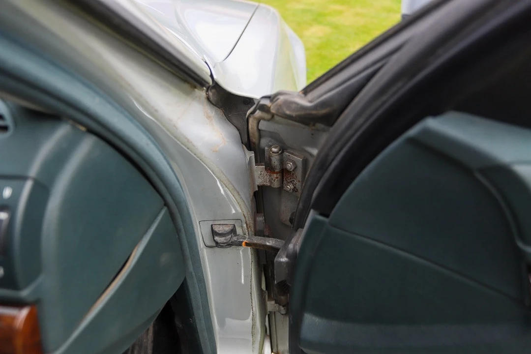 1998 BMW E38 7 Series - Image 29 of 30