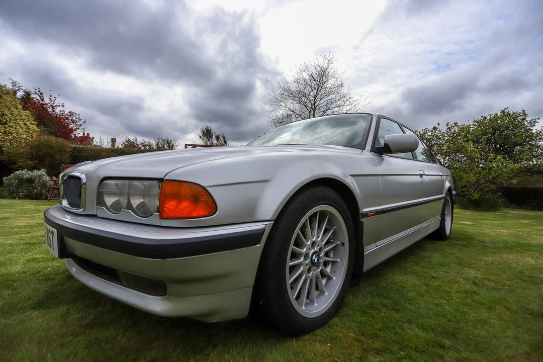 1998 BMW E38 7 Series - Image 8 of 30