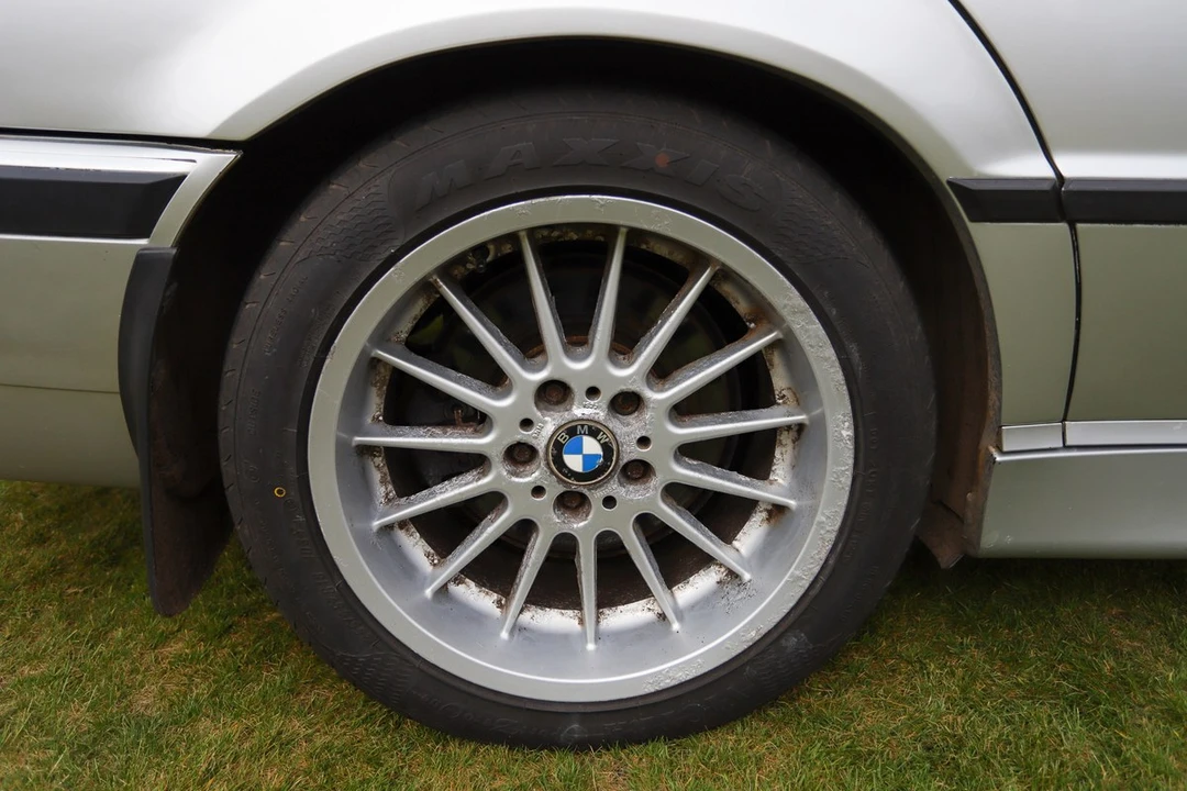 1998 BMW E38 7 Series - Image 15 of 30