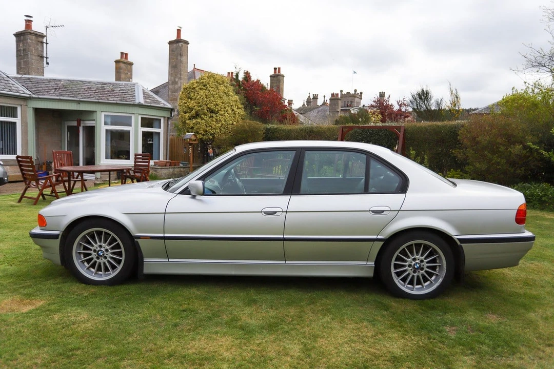 1998 BMW E38 7 Series - Image 2 of 30